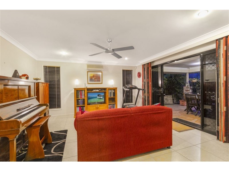 55 Clive Road, Birkdale QLD 4159