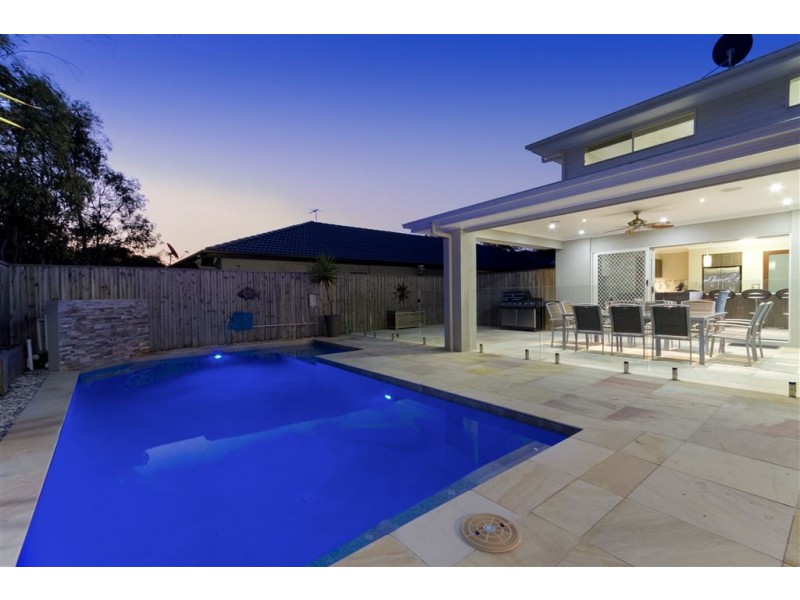 70 Feathertail Place, Wakerley QLD 4154