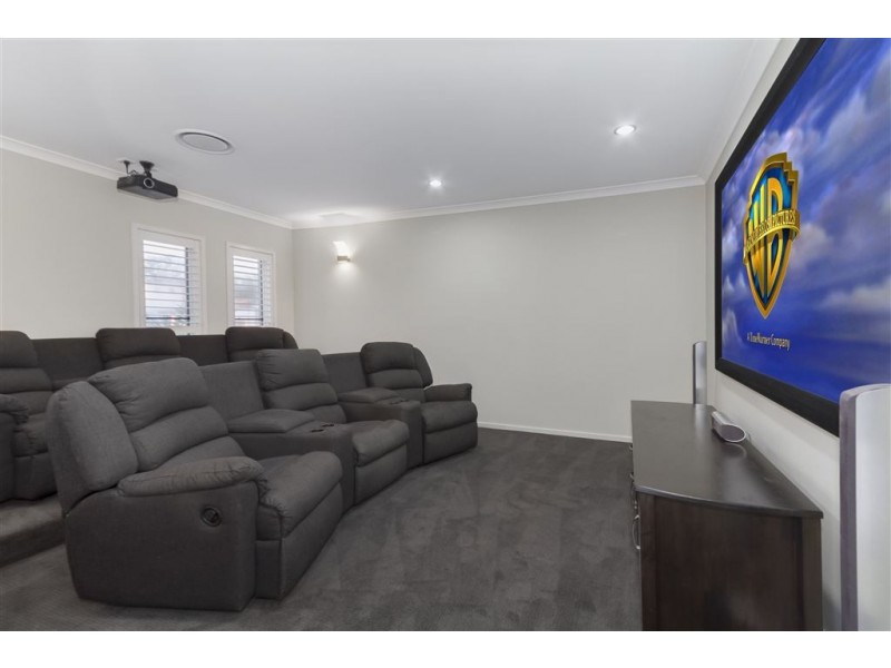 70 Feathertail Place, Wakerley QLD 4154