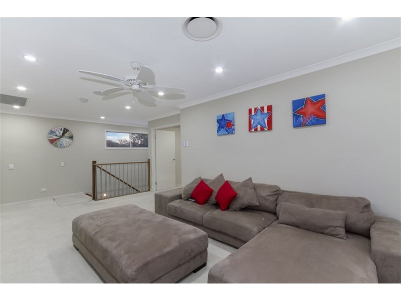 70 Feathertail Place, Wakerley QLD 4154