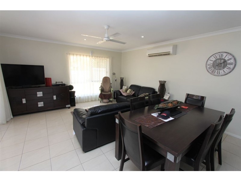 37 Doherty Place, Wakerley QLD 4154