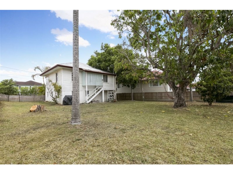 30 Elgar Street, Holland Park QLD 4121