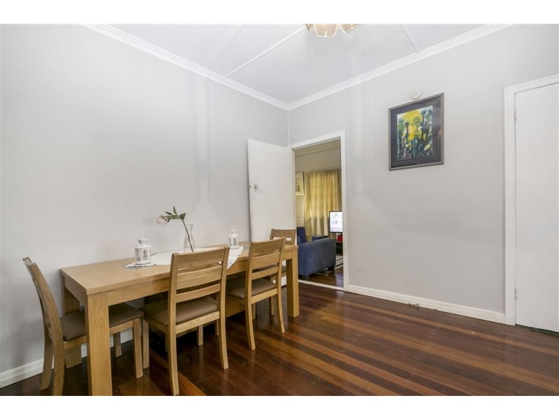 30 Elgar Street, Holland Park QLD 4121