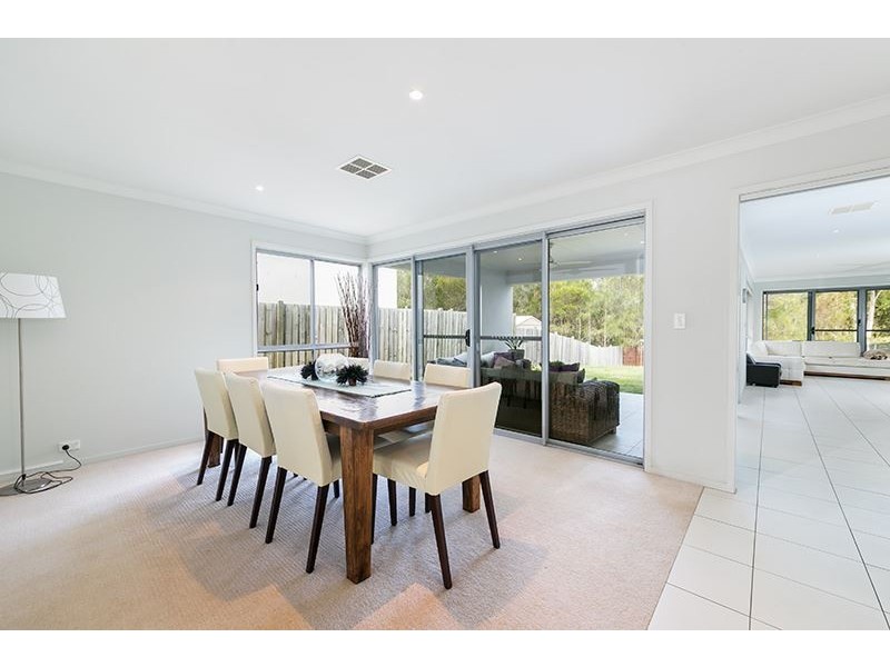 48 Moss Road, Wakerley QLD 4154