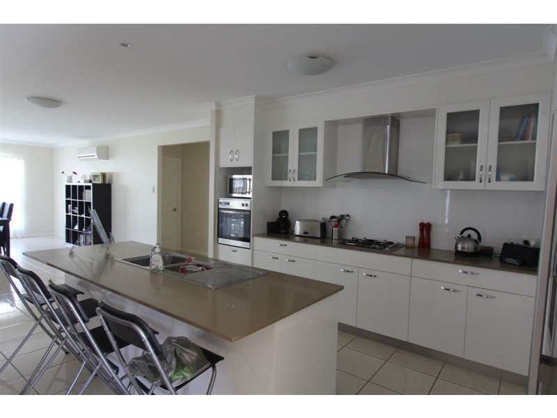 45 Doherty Place, Wakerley QLD 4154