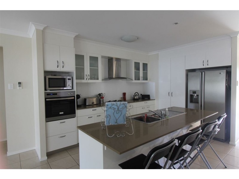 45 Doherty Place, Wakerley QLD 4154