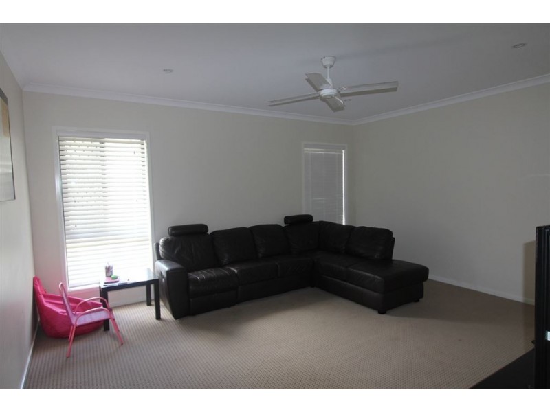 45 Doherty Place, Wakerley QLD 4154