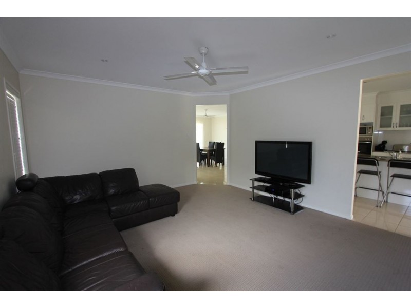 45 Doherty Place, Wakerley QLD 4154