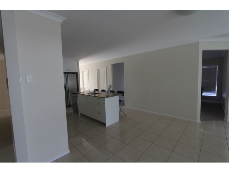 45 Doherty Place, Wakerley QLD 4154