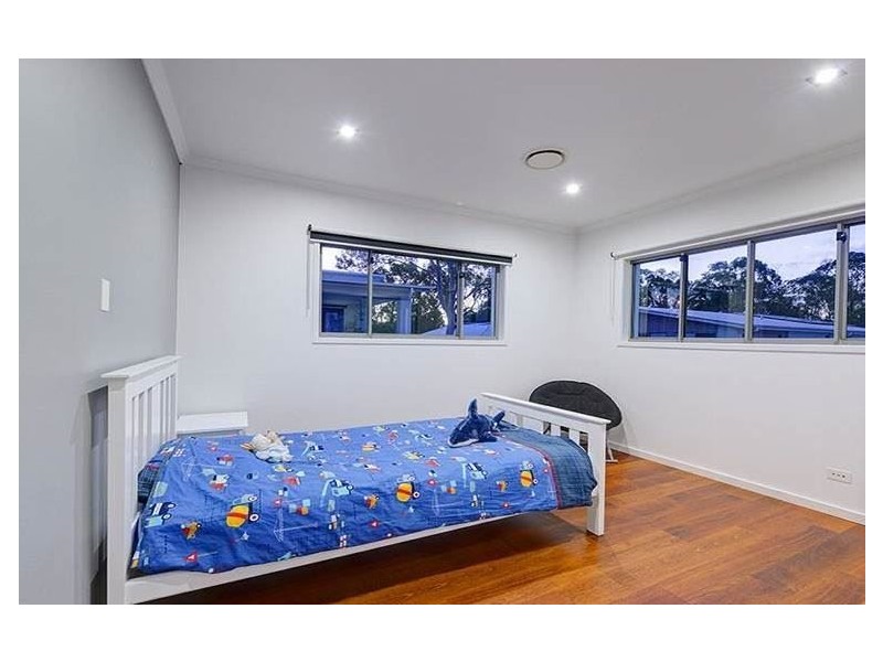 7 Peregian Close, Manly West QLD 4179