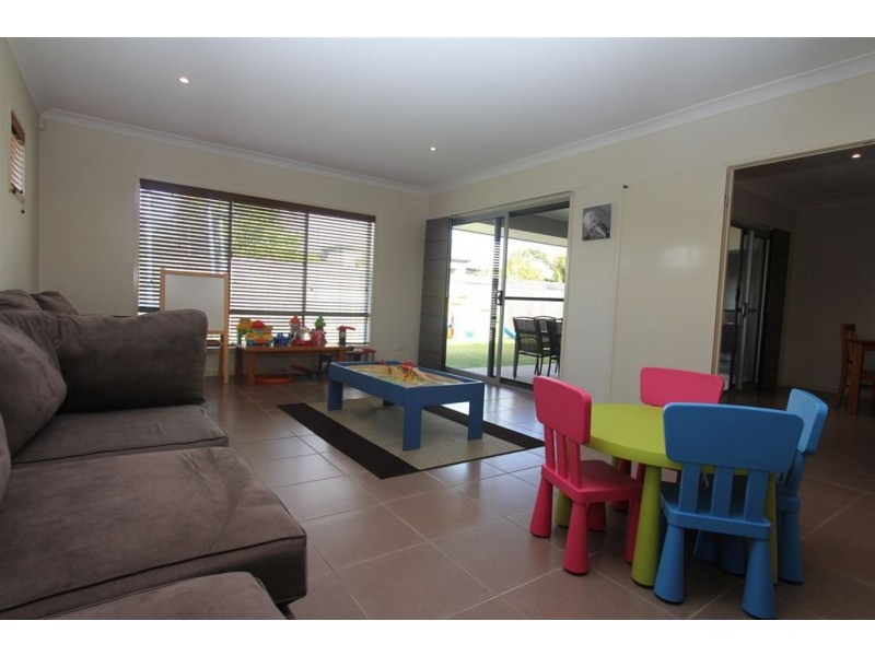 14 Paperbark Place, Wakerley QLD 4154