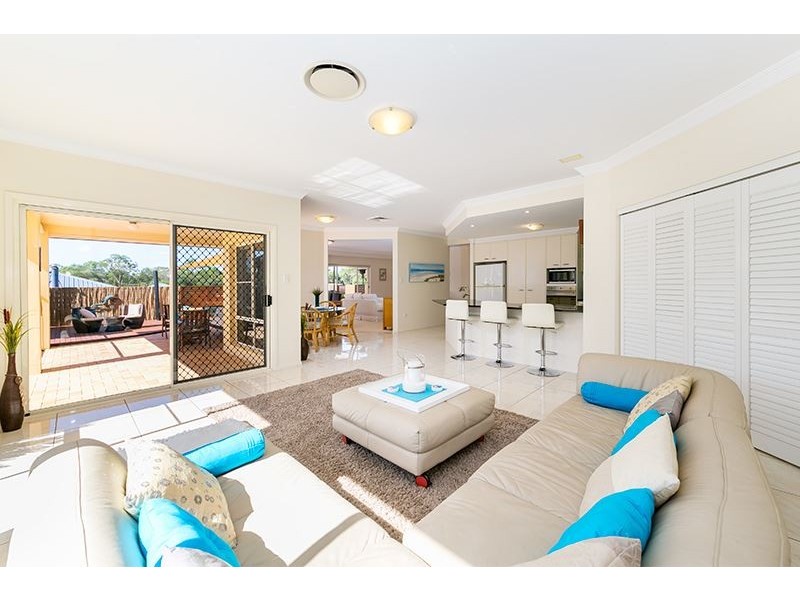 41 Suprano Place, Wakerley QLD 4154