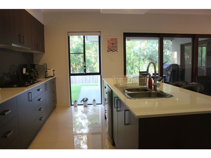 25 Wattle Place, Gumdale QLD 4154