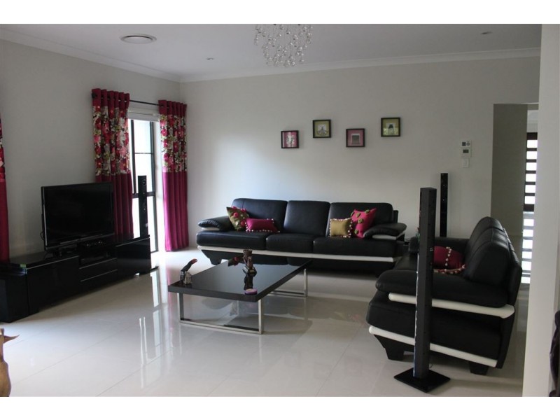 25 Wattle Place, Gumdale QLD 4154