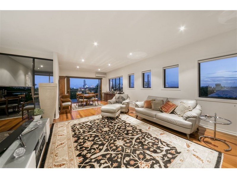 1/12 Lower Clifton Terrace, Red Hill QLD 4059