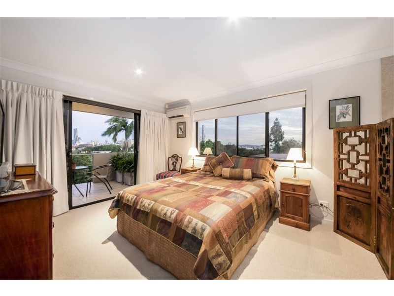 1/12 Lower Clifton Terrace, Red Hill QLD 4059