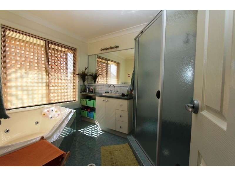 41 Campbell Street, Wakerley QLD 4154