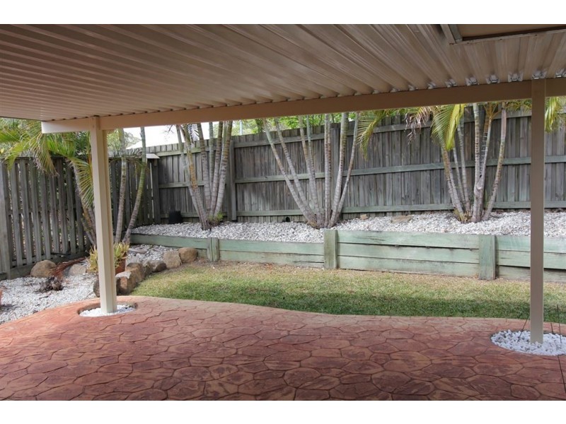 69 Matthews Way, Wakerley QLD 4154