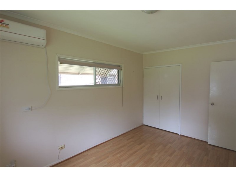 13 Glenora Street, Wynnum QLD 4178