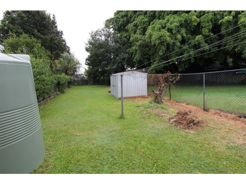 13 Glenora Street, Wynnum QLD 4178