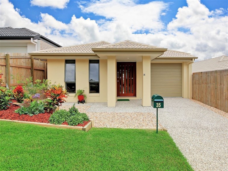 35 Sandover Circuit, Holmview QLD 4207