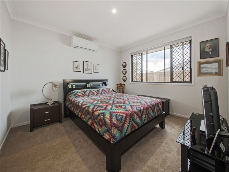 35 Sandover Circuit, Holmview QLD 4207