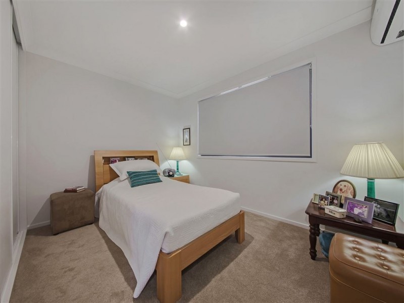 35 Sandover Circuit, Holmview QLD 4207