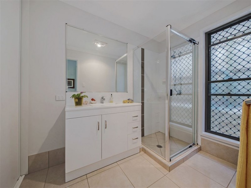 35 Sandover Circuit, Holmview QLD 4207