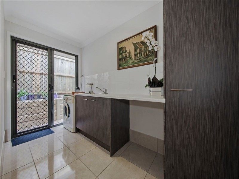 35 Sandover Circuit, Holmview QLD 4207