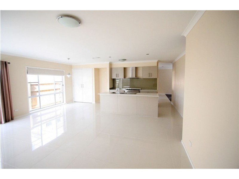 3 McMullan Crescent, Gumdale QLD 4154