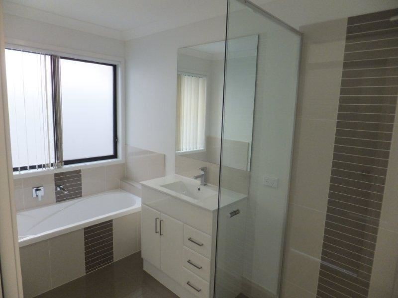 15 Wassell Street, Wynnum QLD 4178