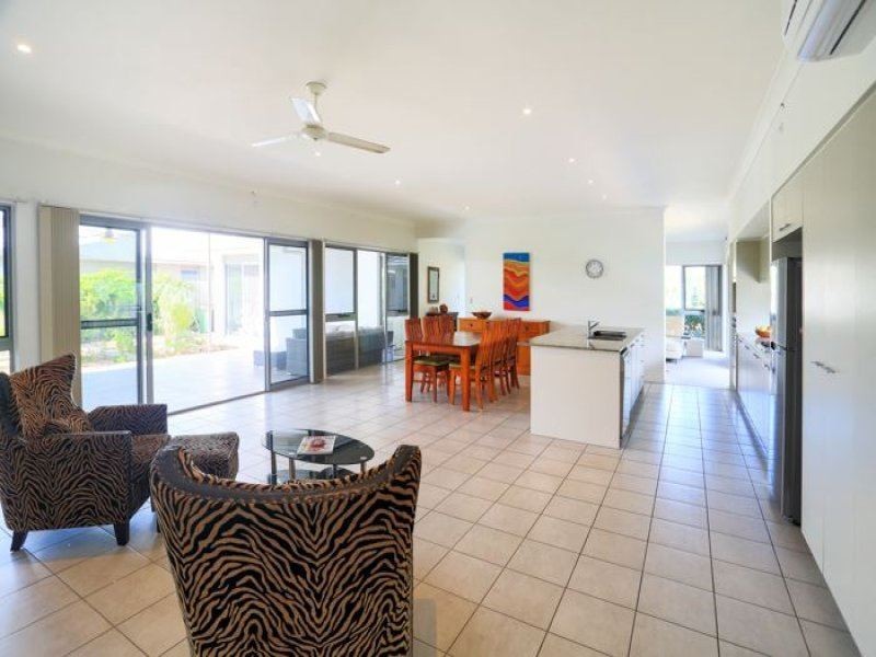 16 Franklin Street, Wakerley QLD 4154
