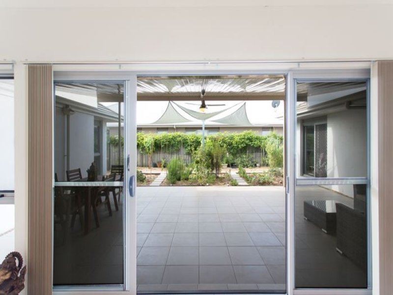 16 Franklin Street, Wakerley QLD 4154