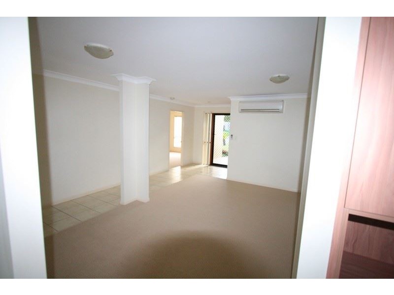 60 Ross Place, Wakerley QLD 4154