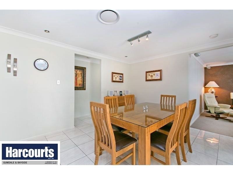 14 Daphne Place, Wakerley QLD 4154