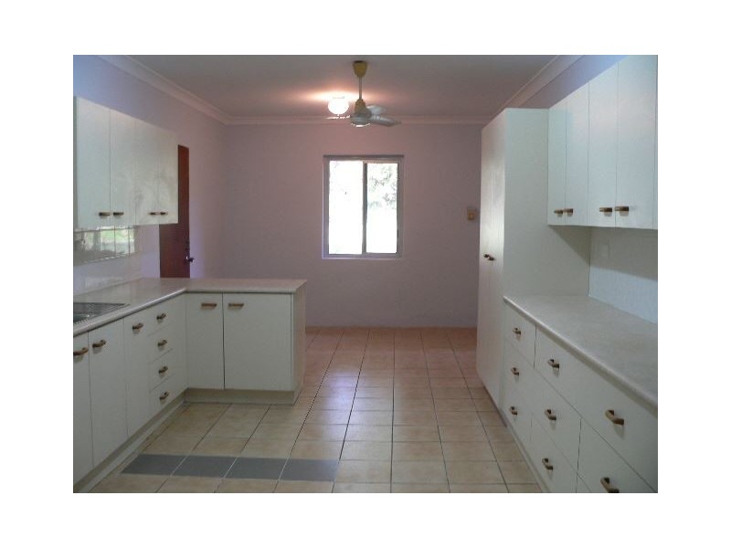 750 London Road, Chandler QLD 4155