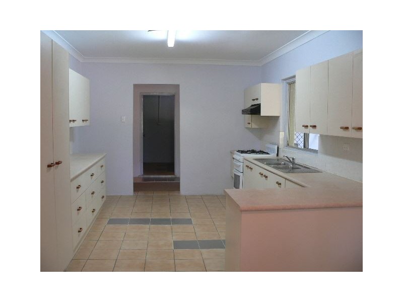 750 London Road, Chandler QLD 4155