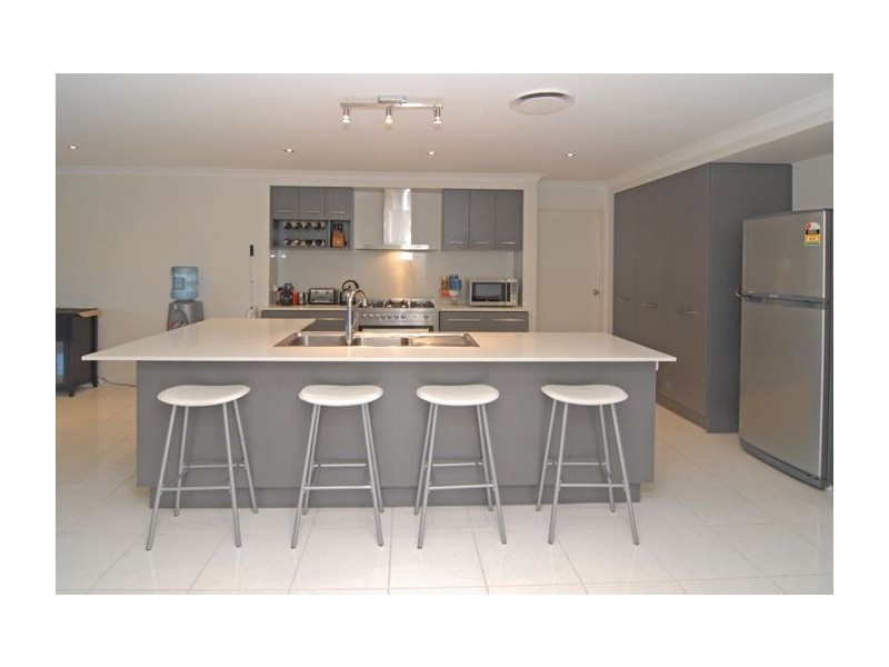 14 Lennox Close, Manly West QLD 4179