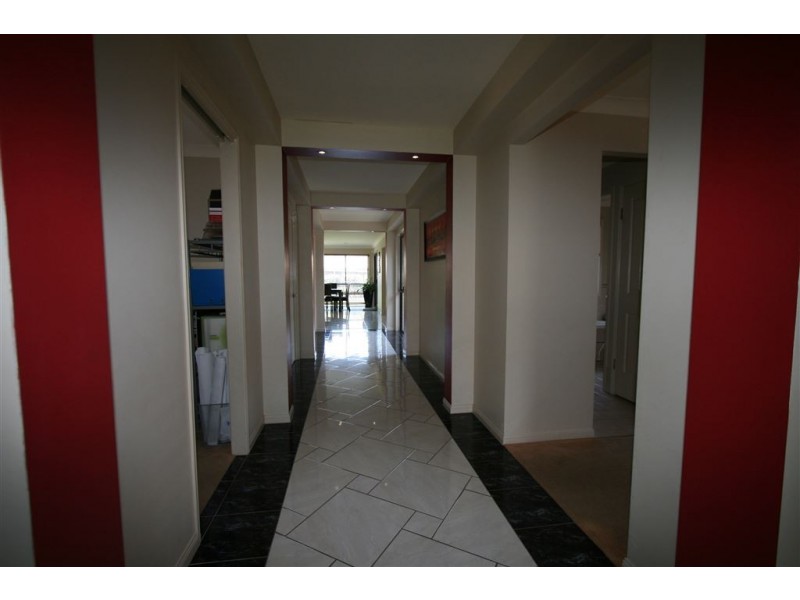 37 Gretchen Cct, Thornlands QLD 4164