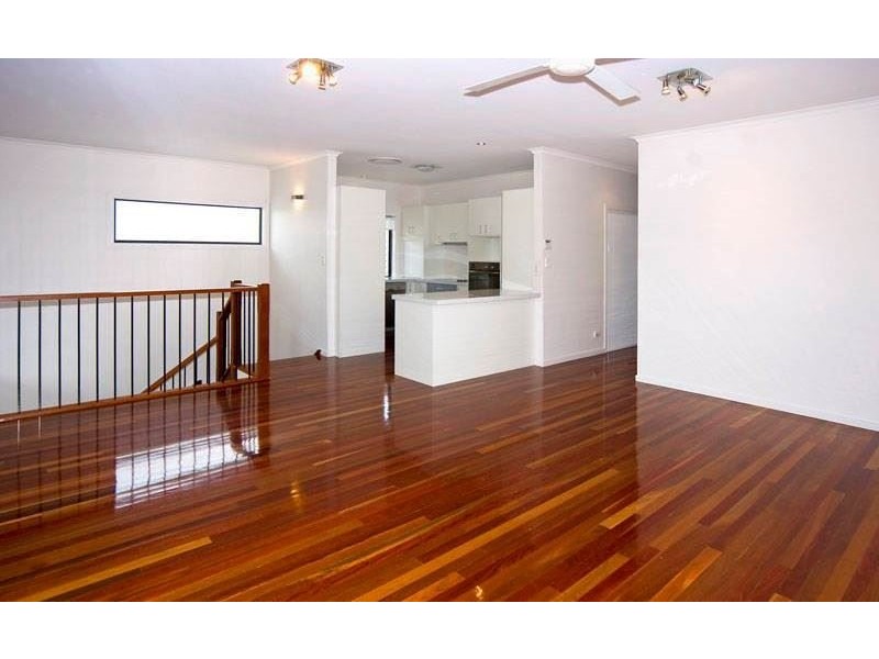 48 Wassell Street, Wynnum QLD 4178