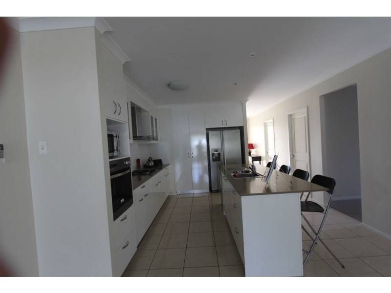 45 Doherty Place, Wakerley QLD 4154
