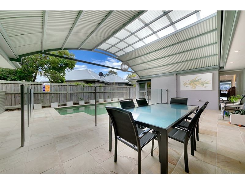 53 Torrens Crescent, Wakerley QLD 4154