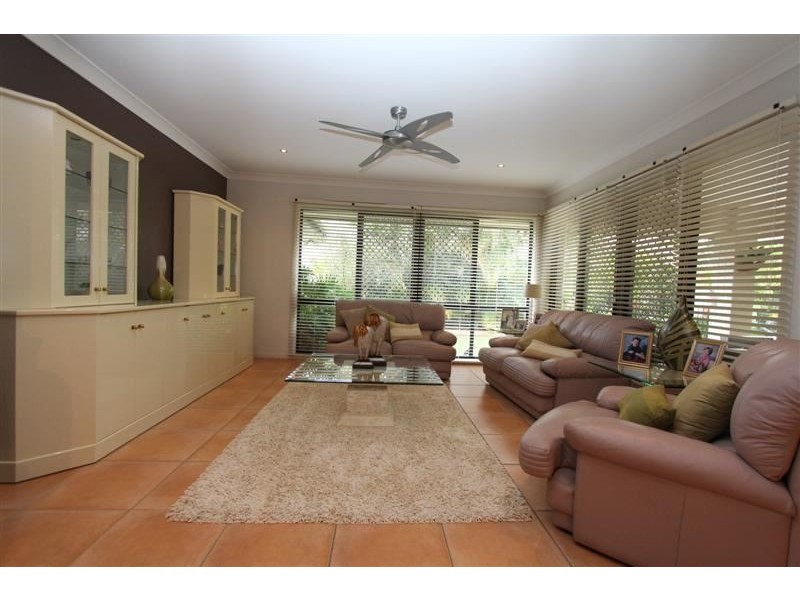 15 Charles Place, Manly West QLD 4179