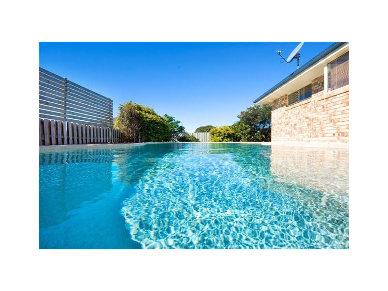 24 Claire Place, Wakerley QLD 4154