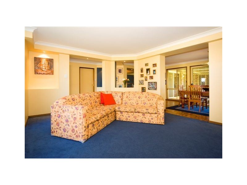 24 Claire Place, Wakerley QLD 4154