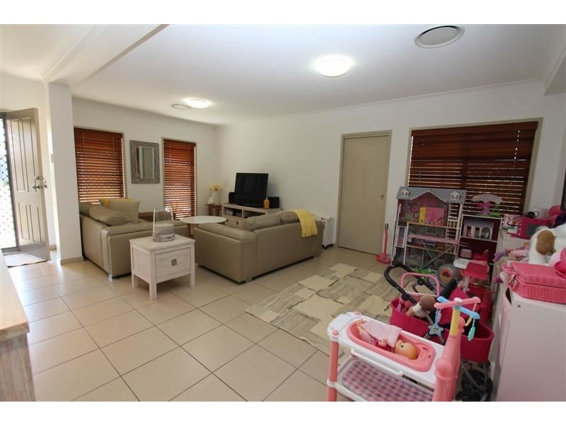 4 Paperbark Place, Wakerley QLD 4154
