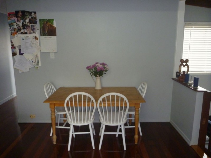 100 Whites Road, Manly West QLD 4179