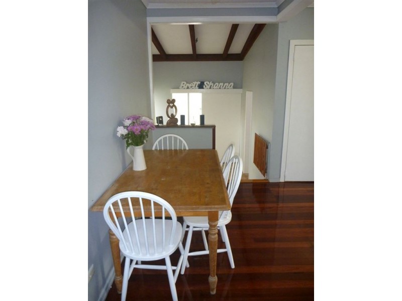 100 Whites Road, Manly West QLD 4179