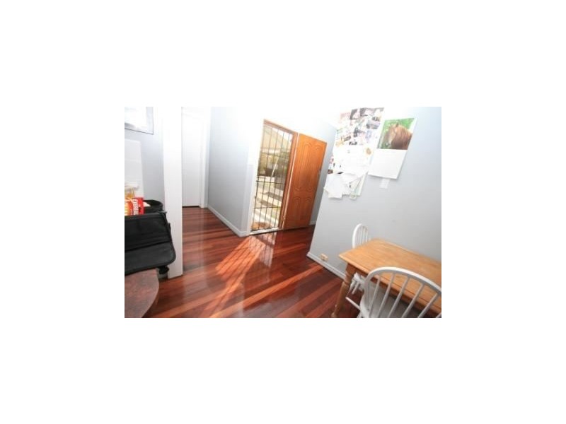 100 Whites Road, Manly West QLD 4179