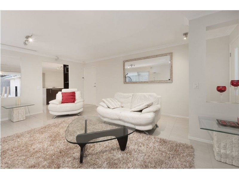 44 School Road, Wynnum West QLD 4178